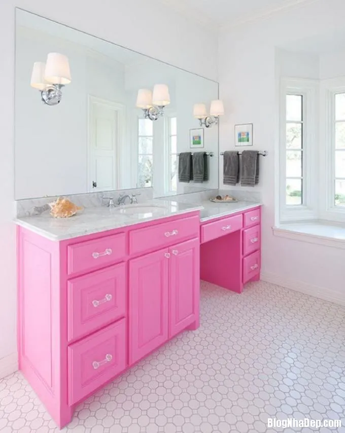 075255 7 large Phòng tắm nữ tính và quyến rũ với gam màu hồng
