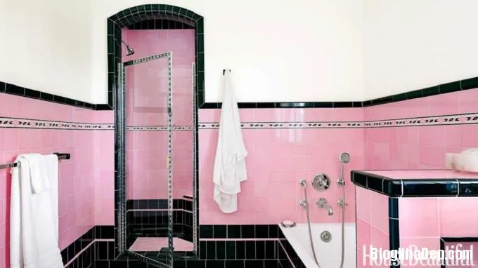 075255 9 large Phòng tắm nữ tính và quyến rũ với gam màu hồng