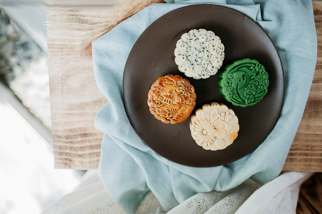 Bánh trung thu handmade đa dạng tràn ngập sắc màu