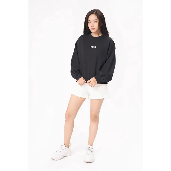 Cách phối đồ với áo hoodie không mũ chất và trendy