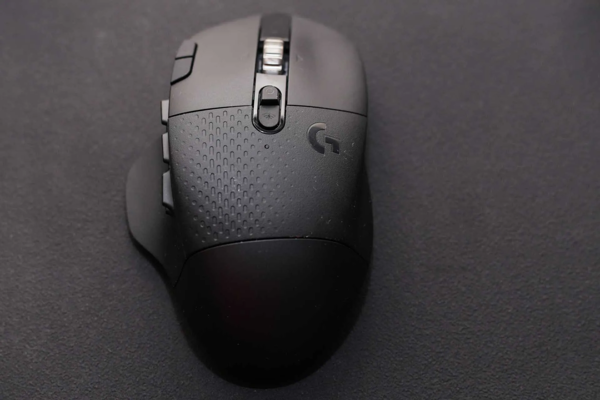 Đánh giá chuột logitech G604 – Nâng tầm cuộc chơi cho bạn