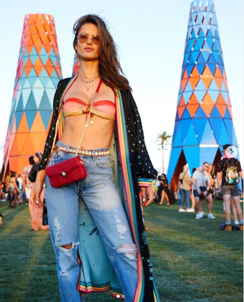 Lễ hội Coachella 2019 – đại tiệc thời trang nóng bỏng