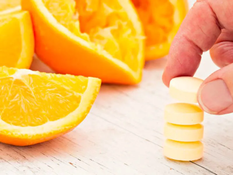 Người bị đau dạ dày có uống được vitamin C không? 