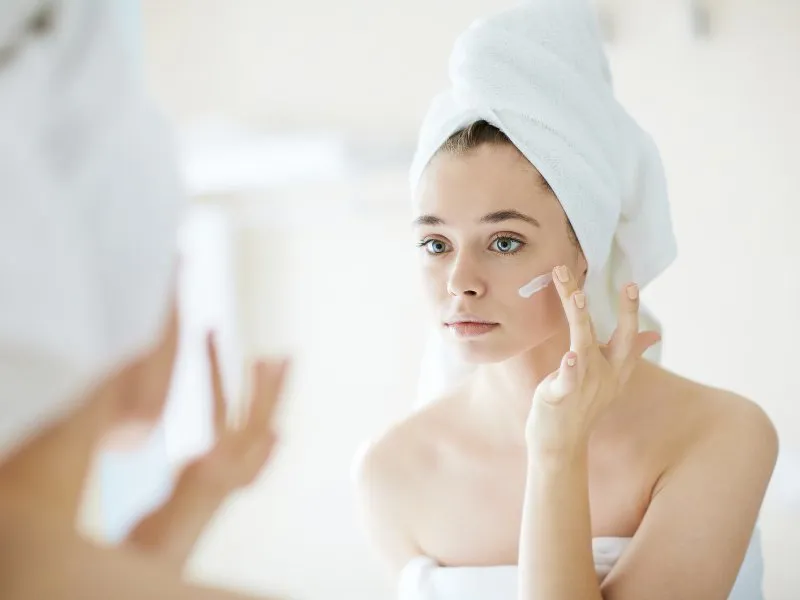 Quy trình các bước skincare cho tuổi dậy thì