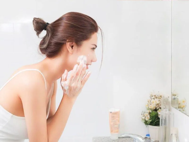 Quy trình các bước skincare cho tuổi dậy thì