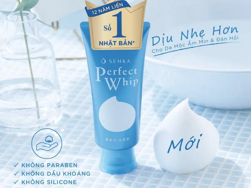 Review sữa rửa mặt Perfect Whip được yêu thích hiện nay