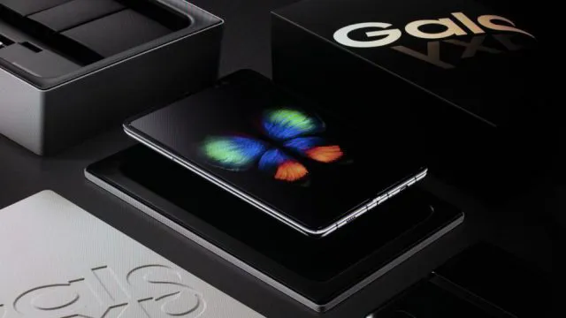 Samsung Galaxy Fold-điện thoại lai máy tính bảng thú vị nhất năm