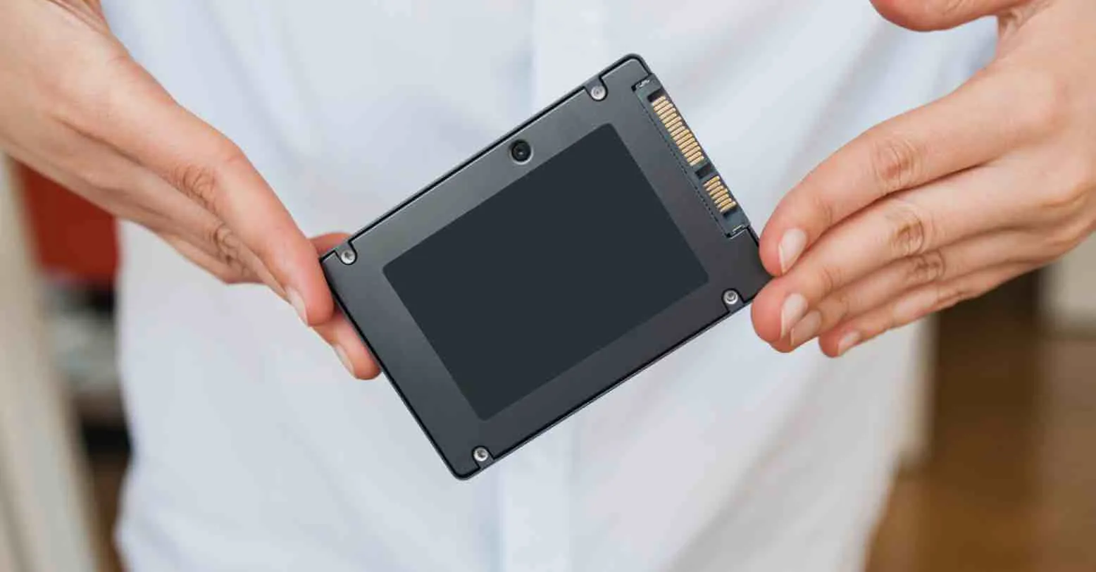 So sánh ổ cứng SSD và HDD – Nên dùng loại nào?