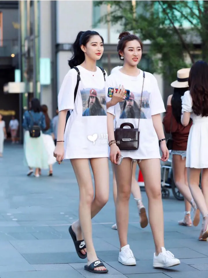 Streetstyle của giới trẻ Trung Quốc khiến bạn “mát mắt” không ngờ